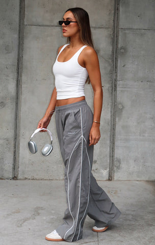 Shop pants