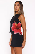 Hard To Trust Top Midnight Hibiscus
